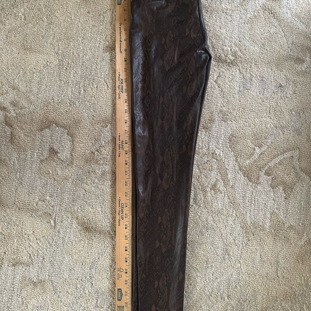 Spanx Faux-Leather Snakeskin High-Rise Leggings, Size L, New with tags - Picture 11 of 13